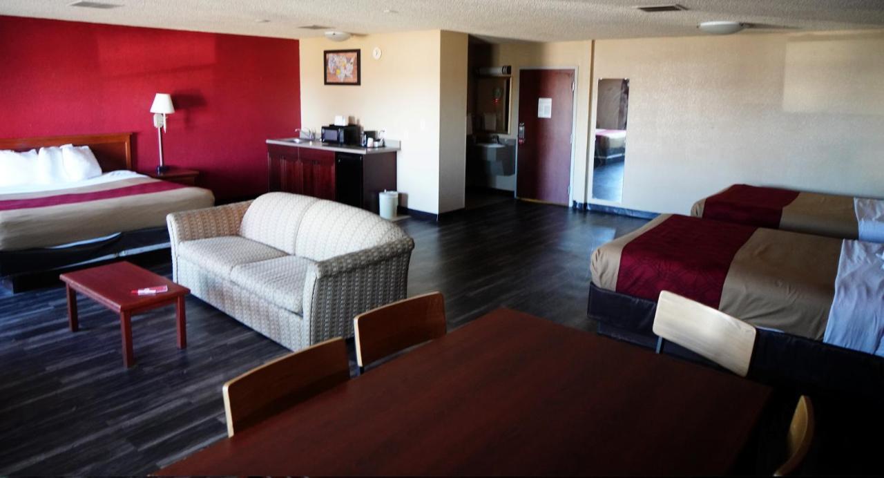 Econo Lodge Inn & Suites Kearney Eksteriør billede