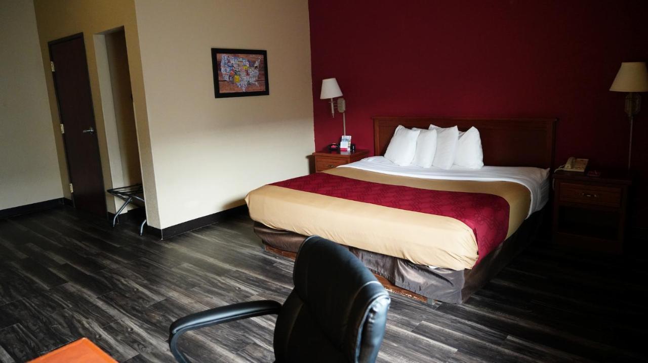 Econo Lodge Inn & Suites Kearney Eksteriør billede