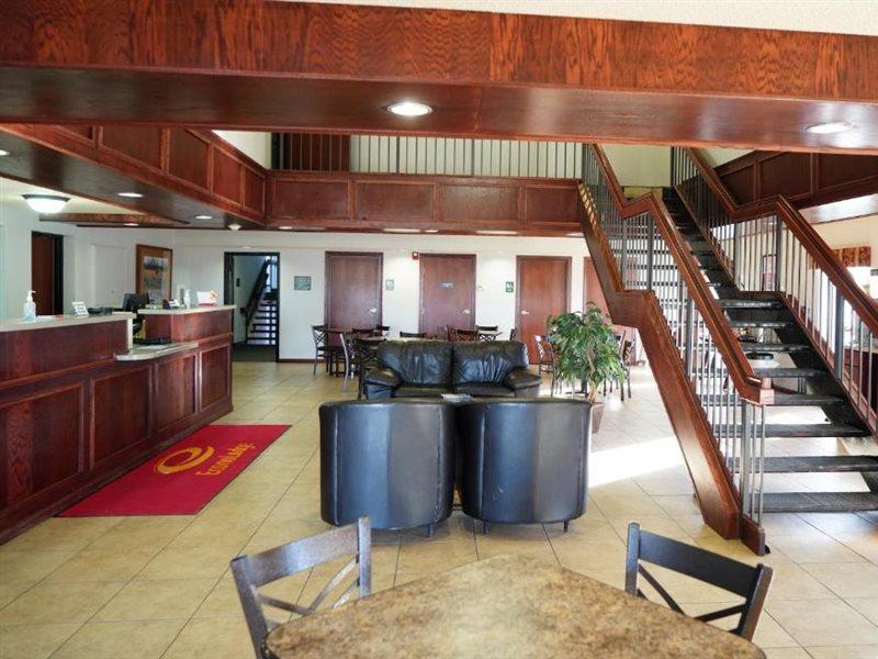 Econo Lodge Inn & Suites Kearney Eksteriør billede