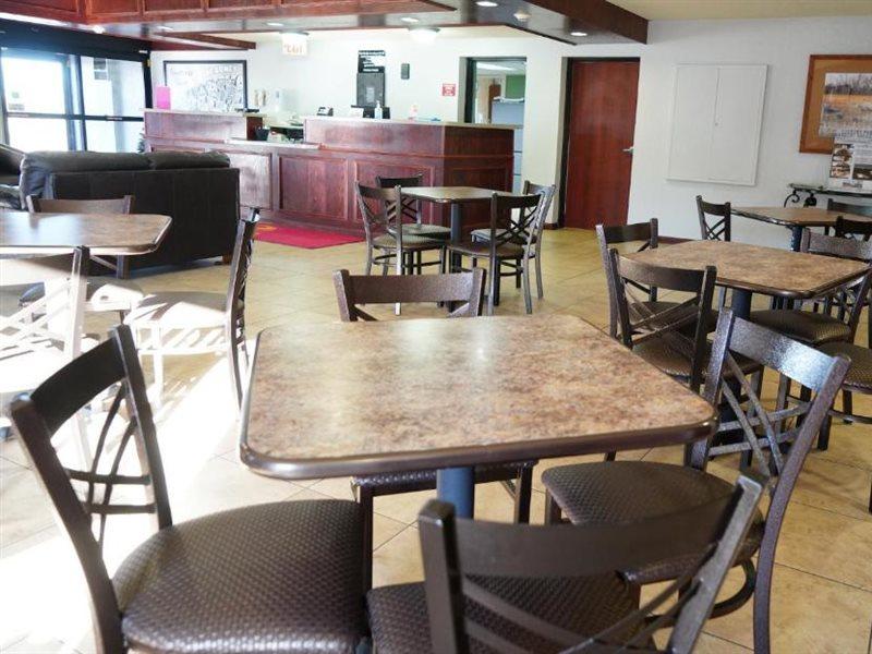 Econo Lodge Inn & Suites Kearney Eksteriør billede
