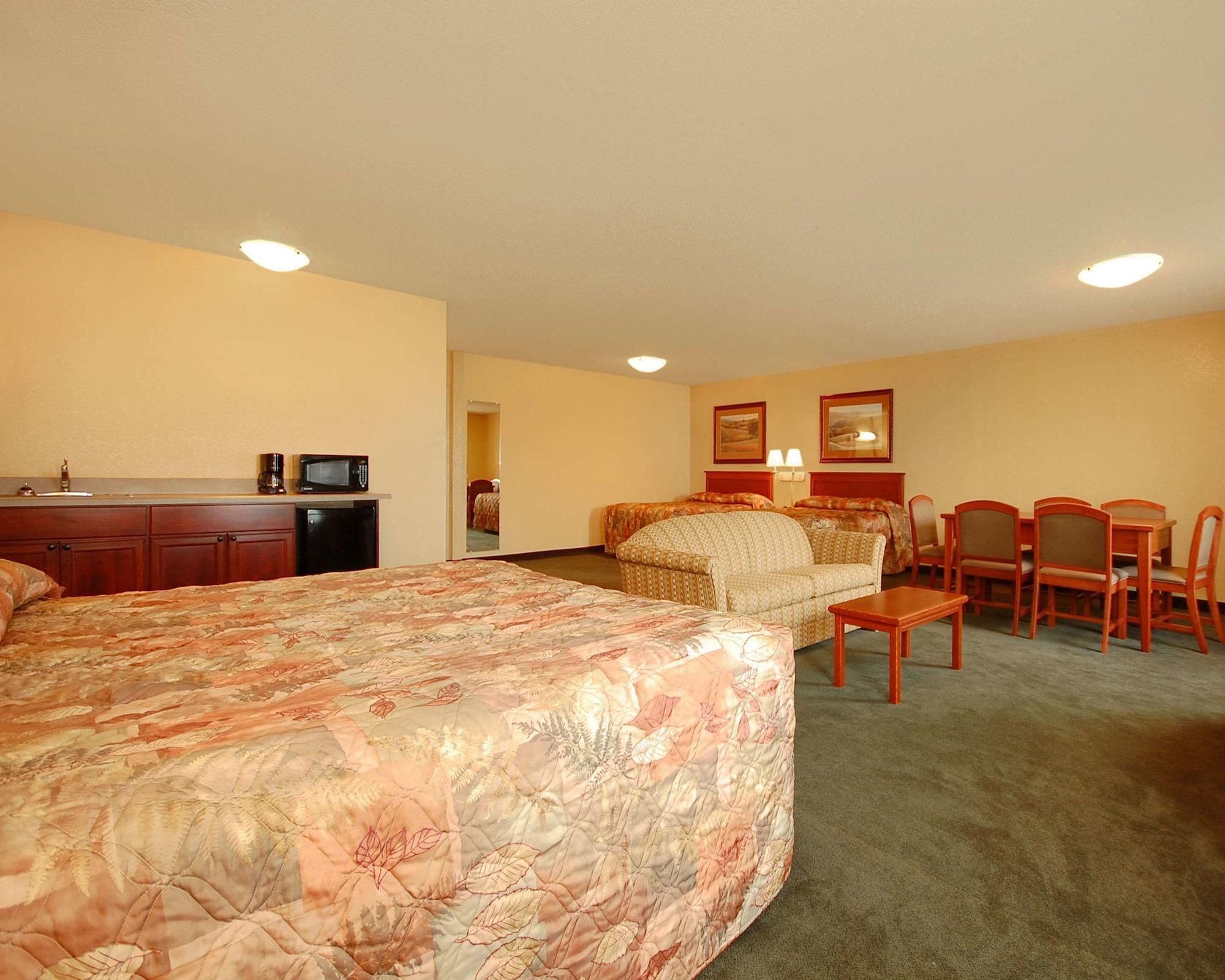 Econo Lodge Inn & Suites Kearney Eksteriør billede