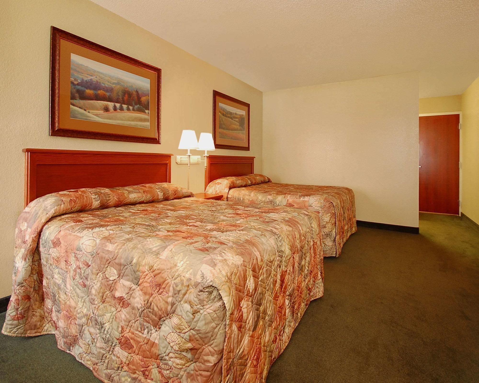 Econo Lodge Inn & Suites Kearney Eksteriør billede