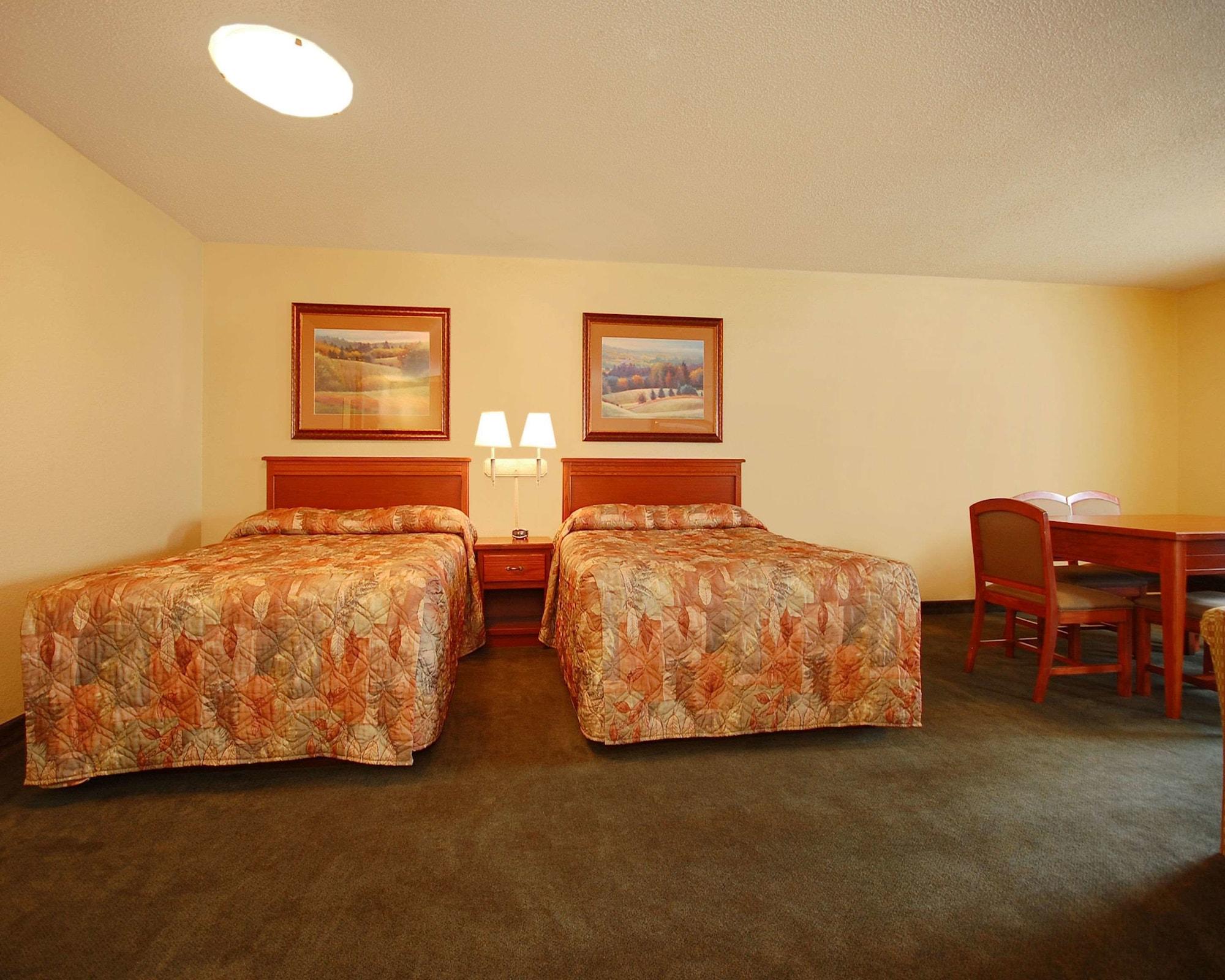 Econo Lodge Inn & Suites Kearney Eksteriør billede