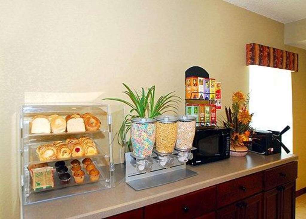Econo Lodge Inn & Suites Kearney Restaurant billede
